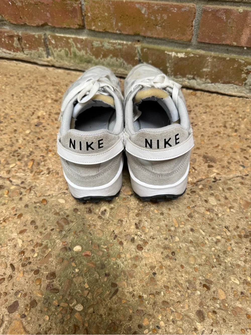 Men's Nike Casual Lace-Up Sneakers in Light Gray